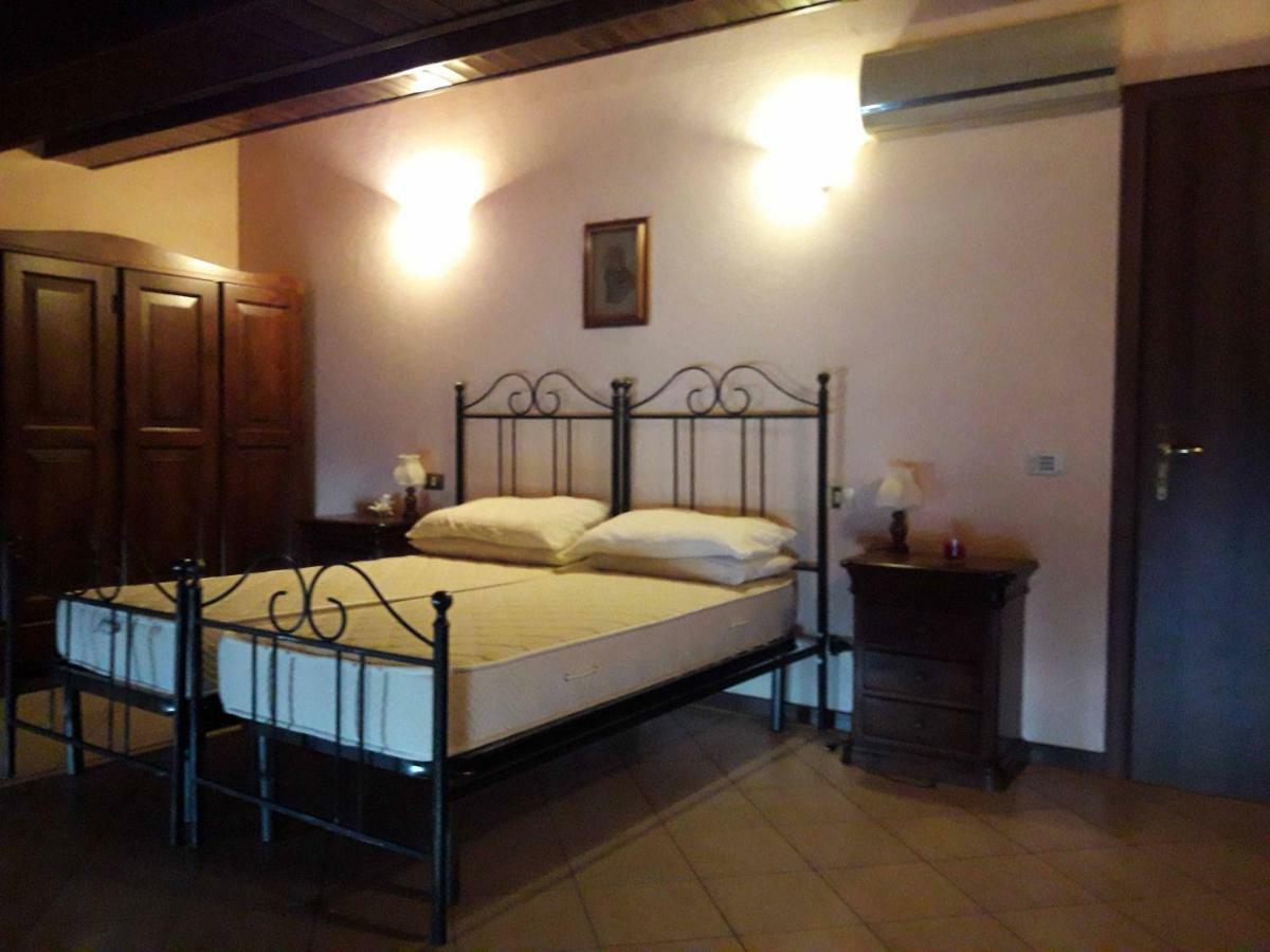 Appartamento In Piazza Umberto I A Poviglio Poviglio  Eksteriør billede
